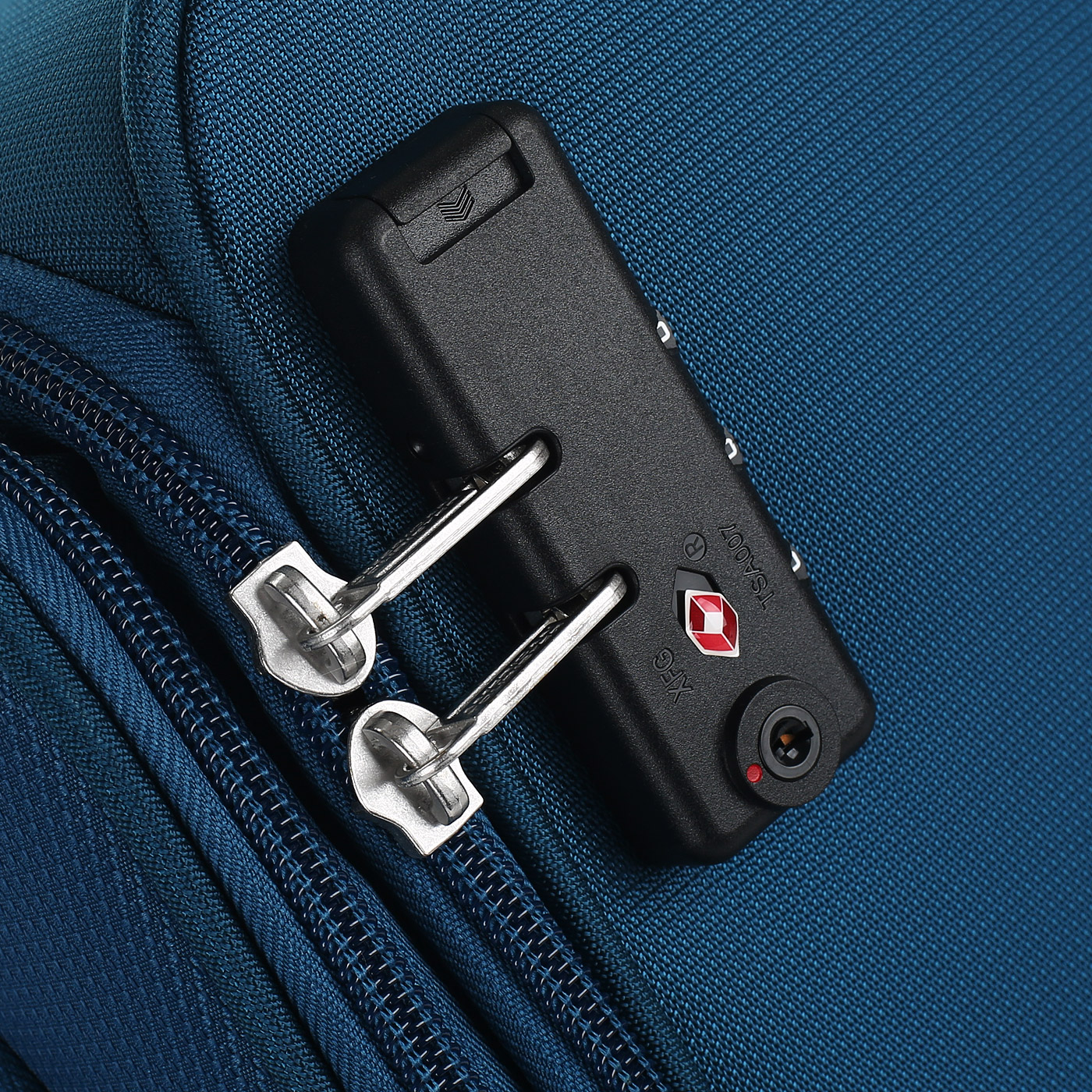 Чемодан American Tourister Crosstrack