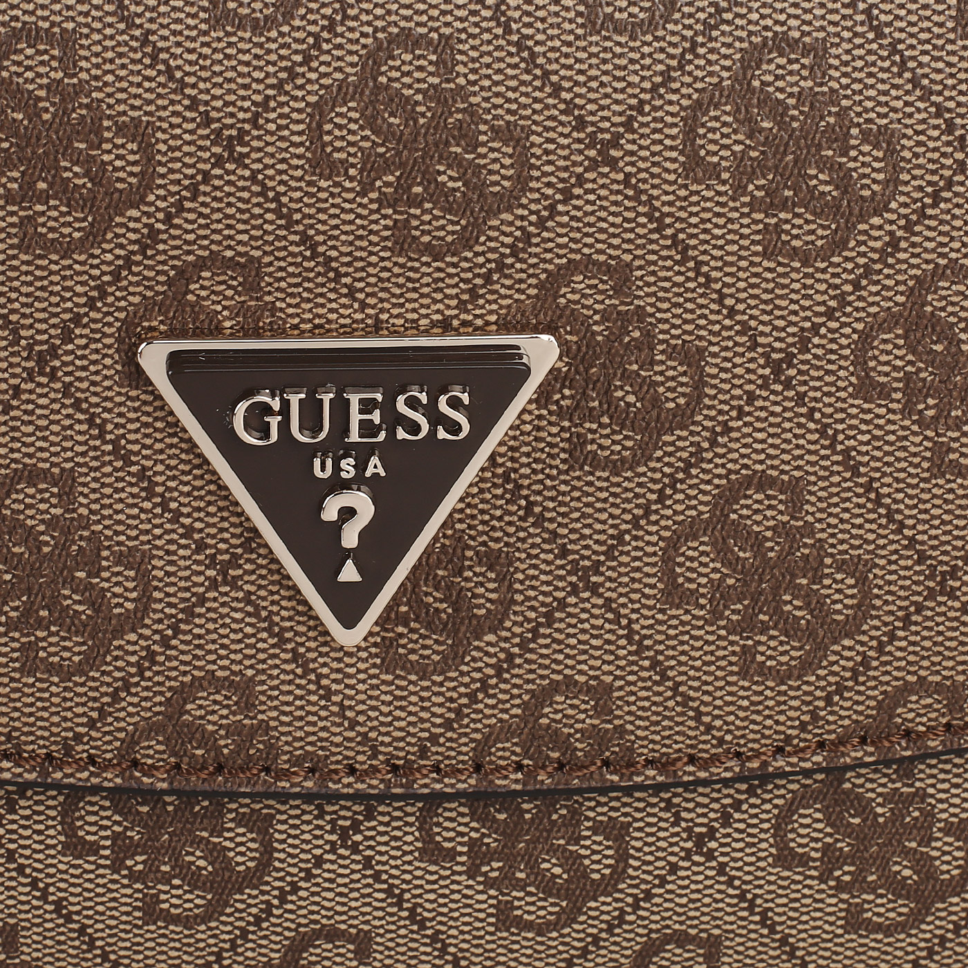 Сумка с брелком Guess Cordelia