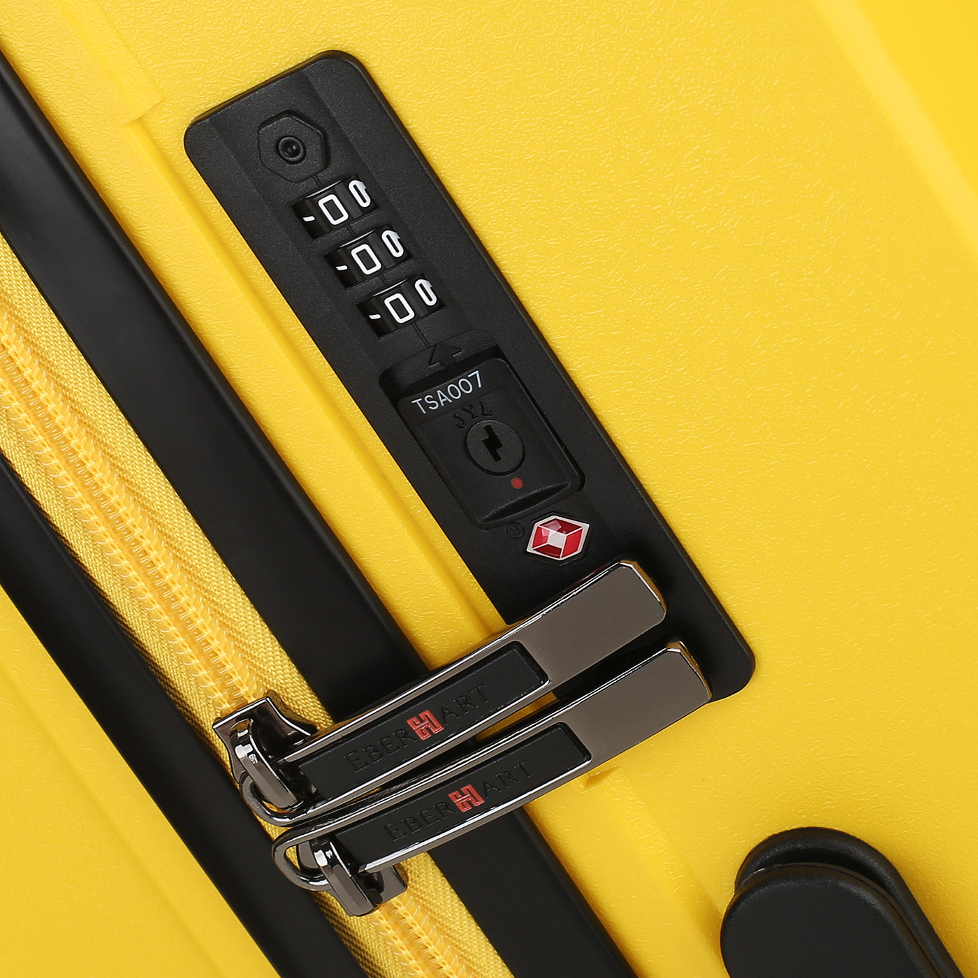 Чемодан средний M из полипропилена Eberhart Vector