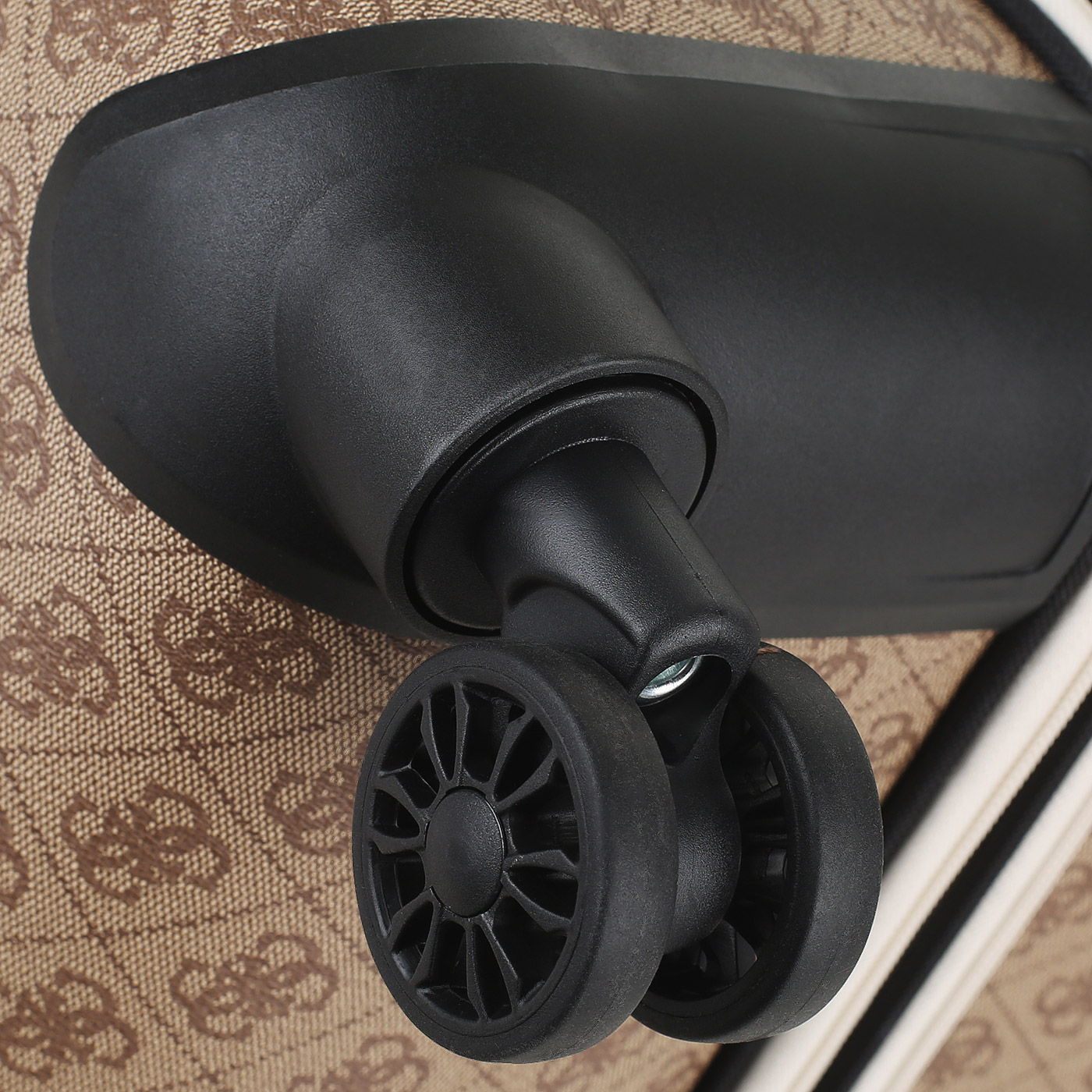 Чемодан большой L из полиурeтана Guess Mildred