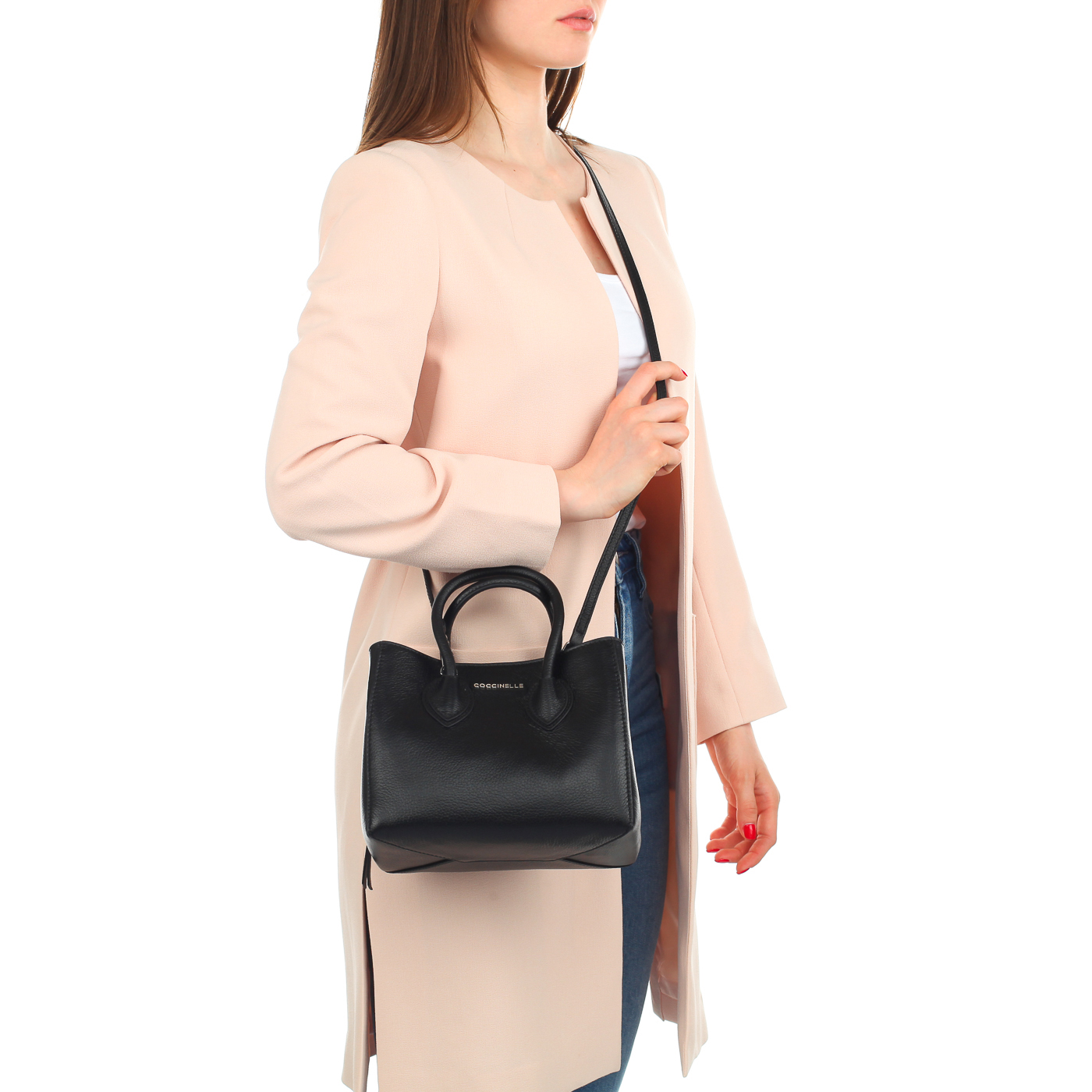 Кожаная женская сумочка со съемным плечевым ремешком Coccinelle Farisa