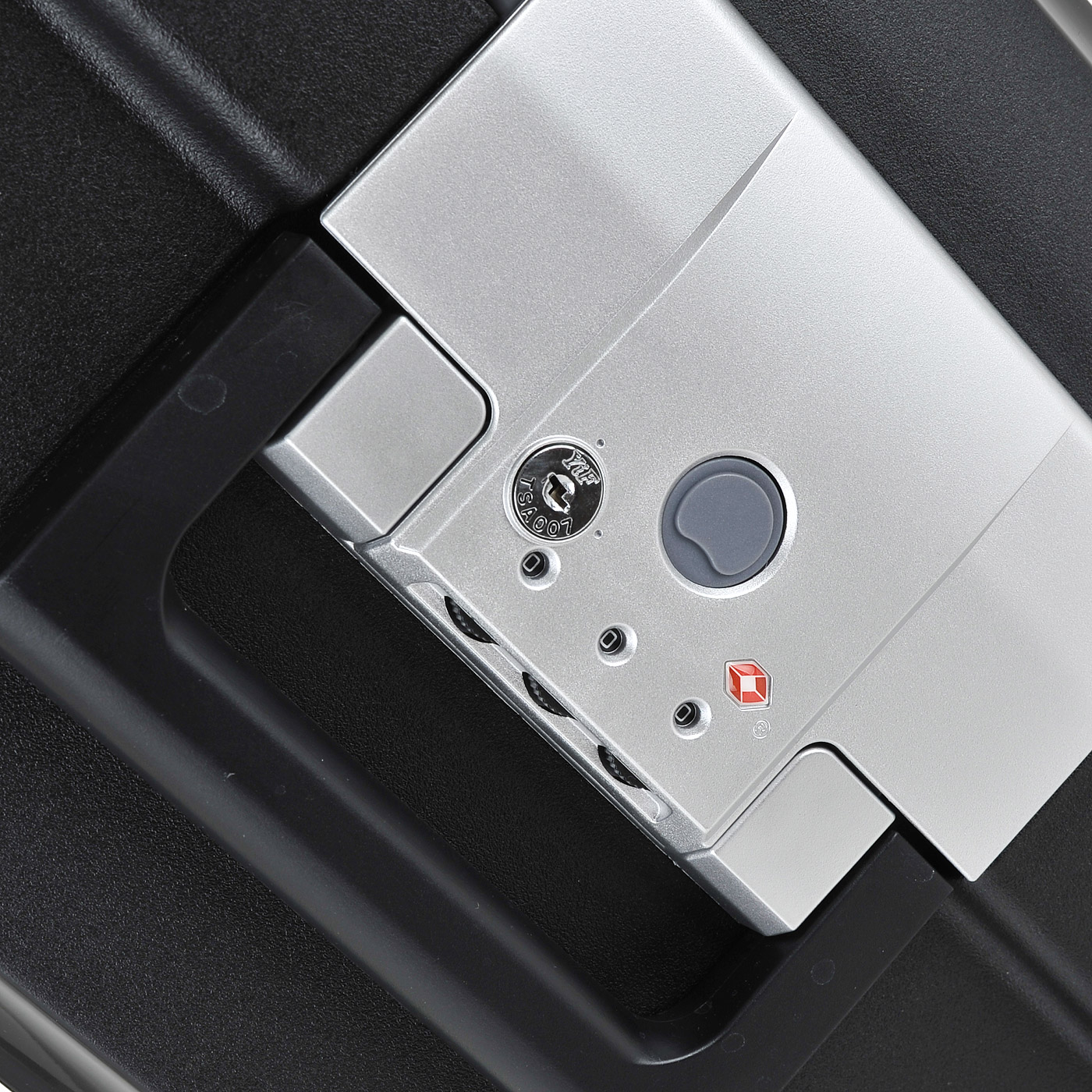 Чемодан на колесах Delsey Belfort