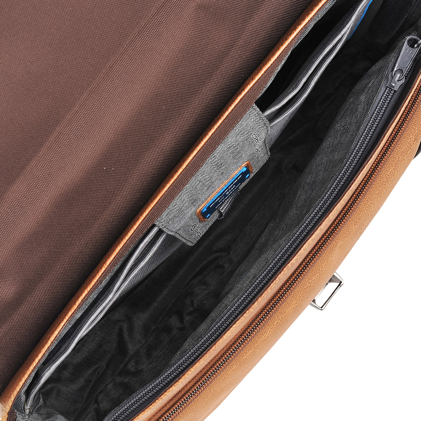 Мужской светлый портфель из натуральной кожи Piquadro Plus