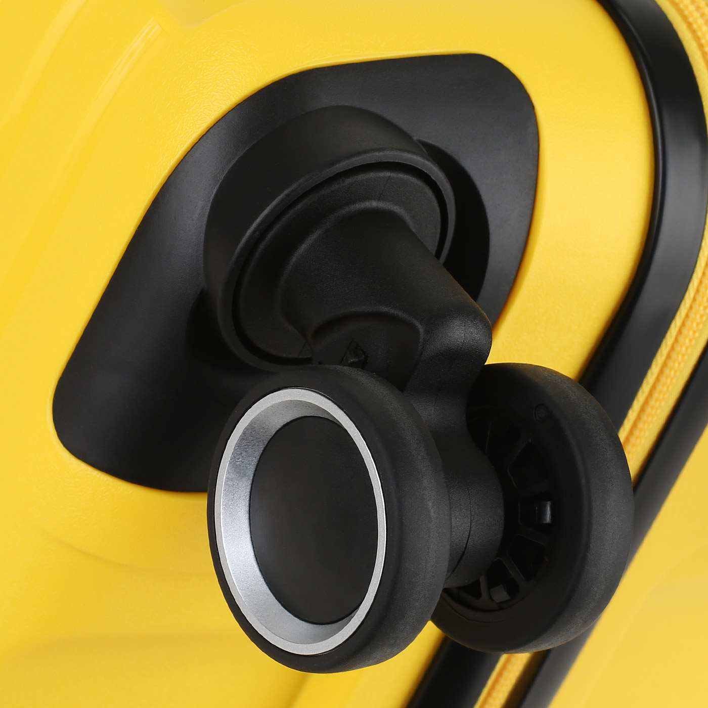 Чемодан средний M из полипропилена Eberhart Vector