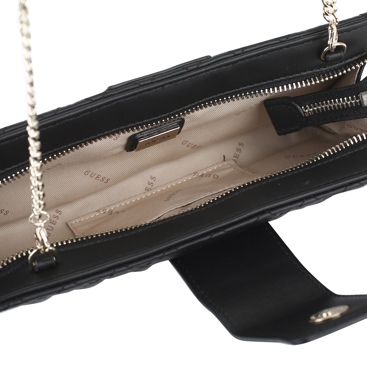 Steganaya Sumka Klatch Guess Highlight Hwqg74 13730 Black 2000558034562 Chernyj Poliuretan 26 X 12 X 3 5 Cena 5866 Rub Kupit V Internet Magazine Panchemodan Ru V Moskve