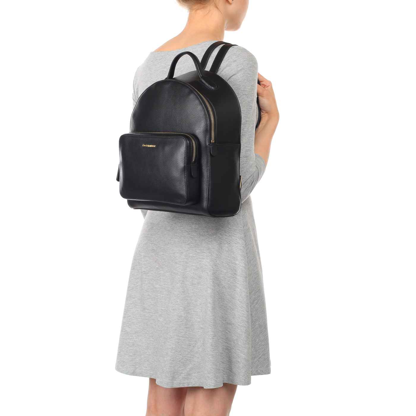 Женский кожаный рюкзак черного цвета Coccinelle Clementine