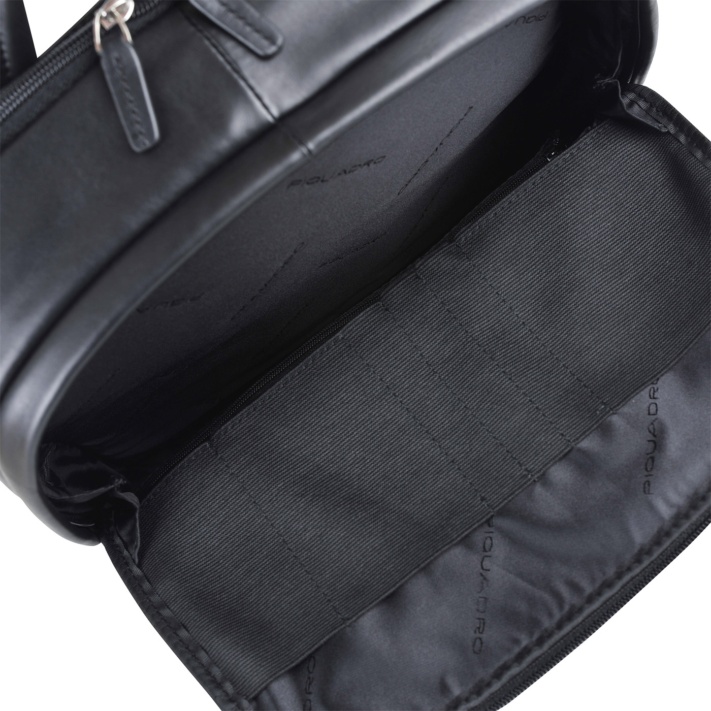 Мужской кожаный рюкзак Piquadro Iguazu