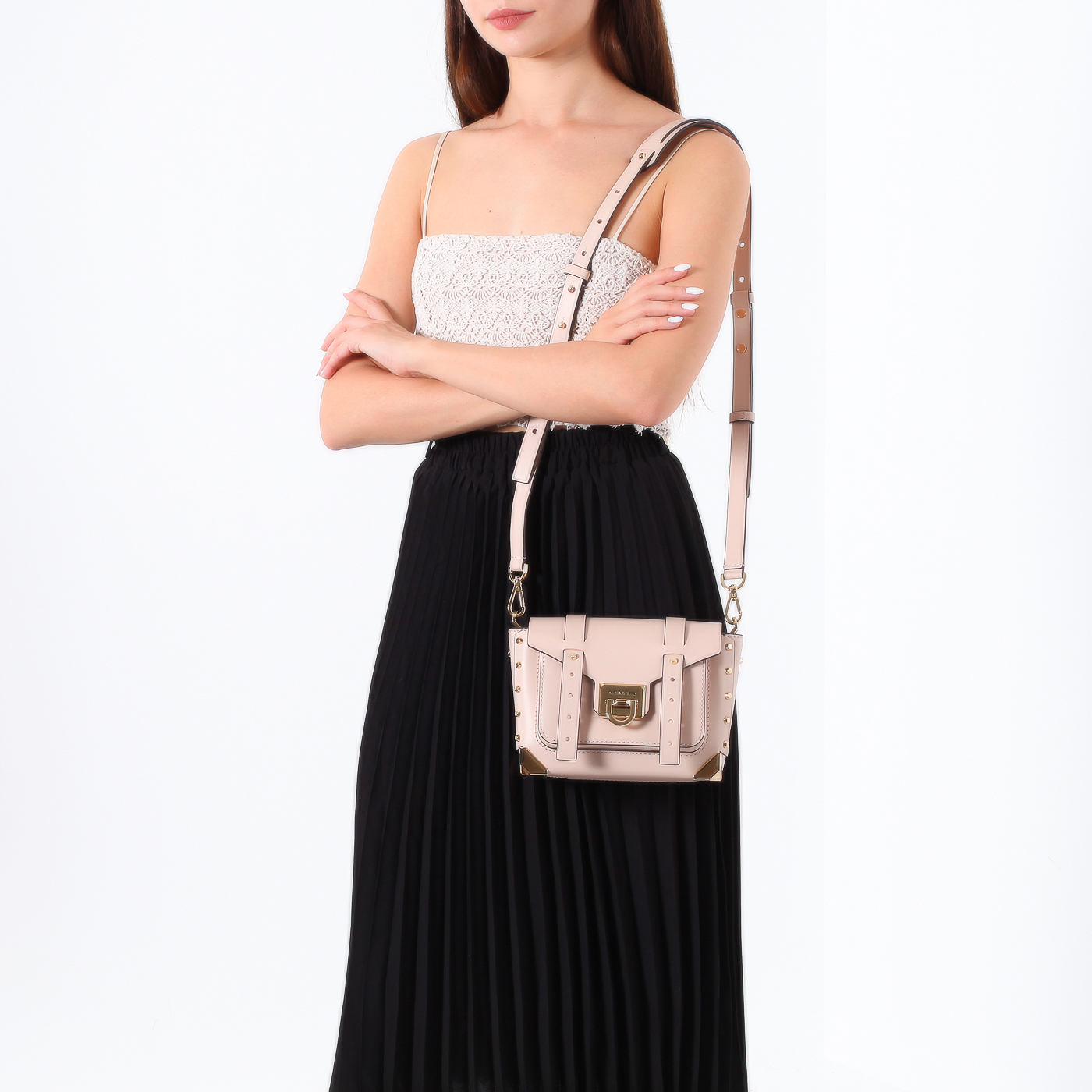 Кожаная сумка с клепками Michael Kors Manhattan