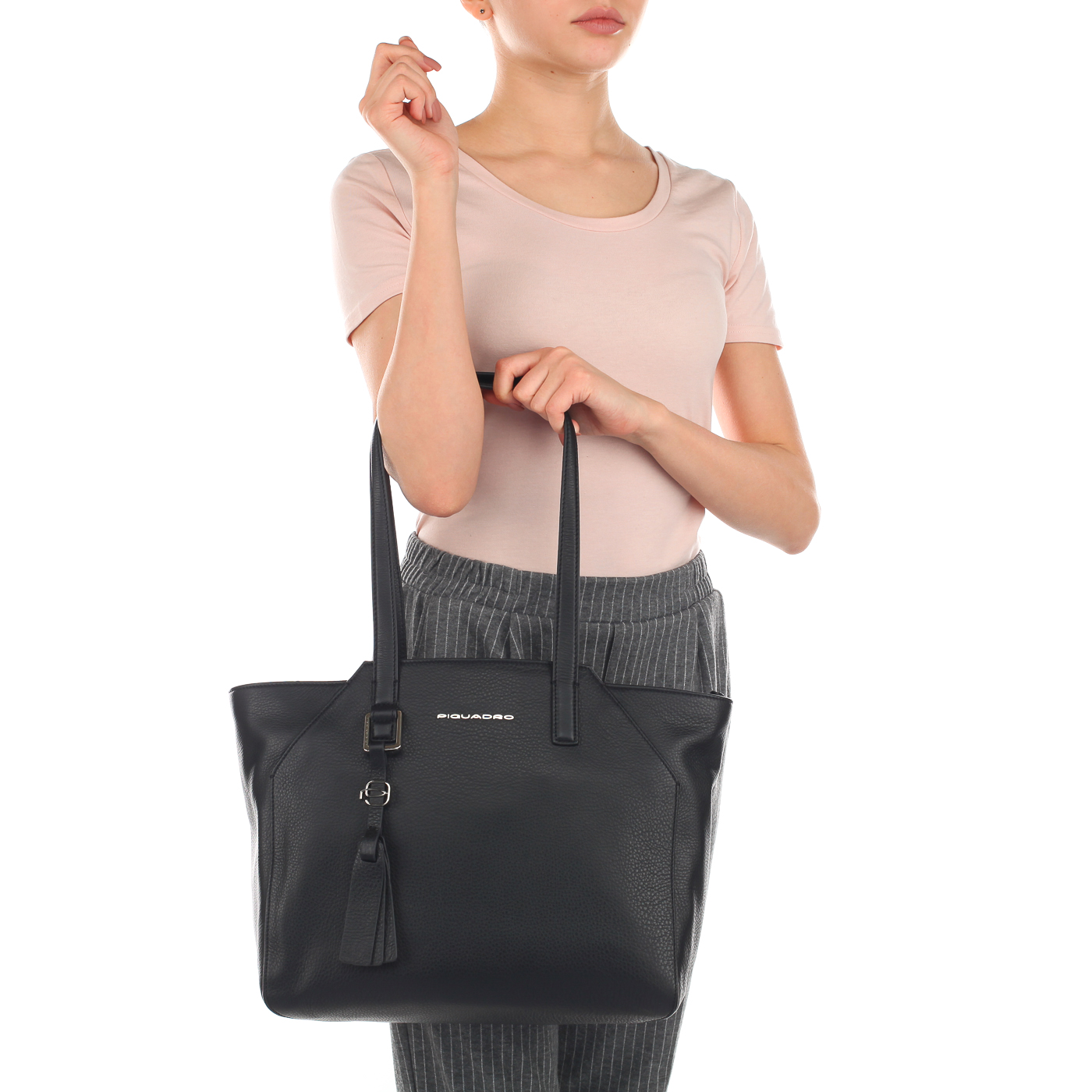 Женская кожаная сумка с отделением для ноутбука Piquadro Muse