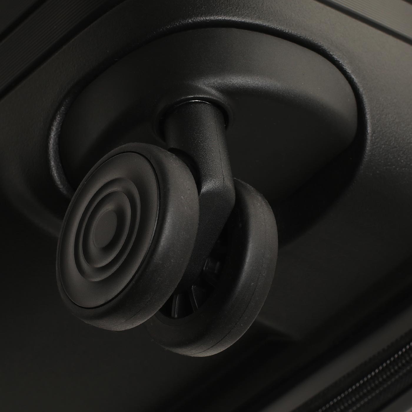 Чемодан Eberhart Eagle