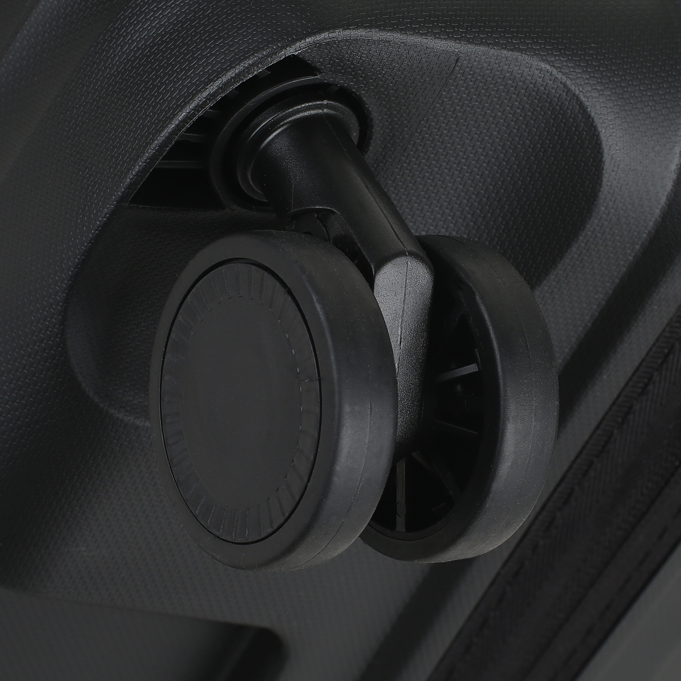 Чемодан средний M из полипропилена Eberhart Wave