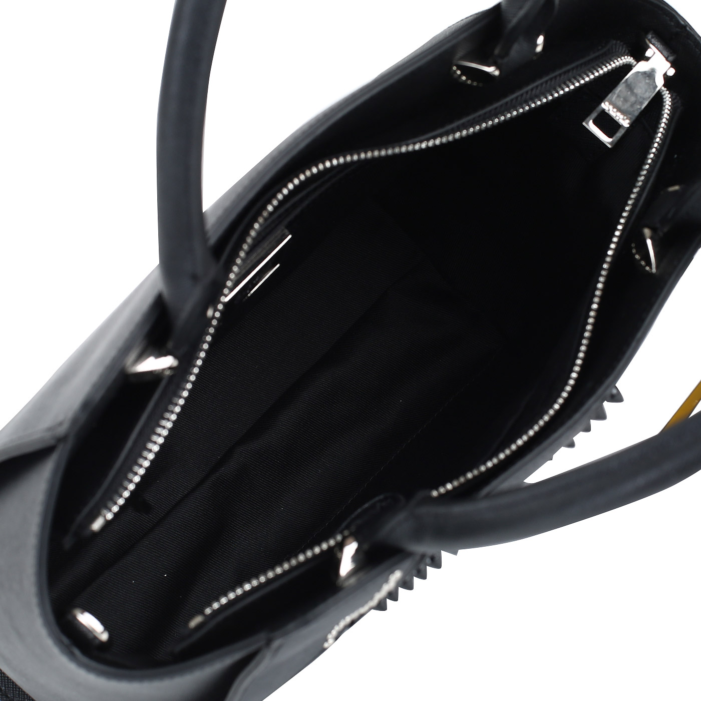 Черная сафьяновая женская сумка с декором Cromia Perla Rock