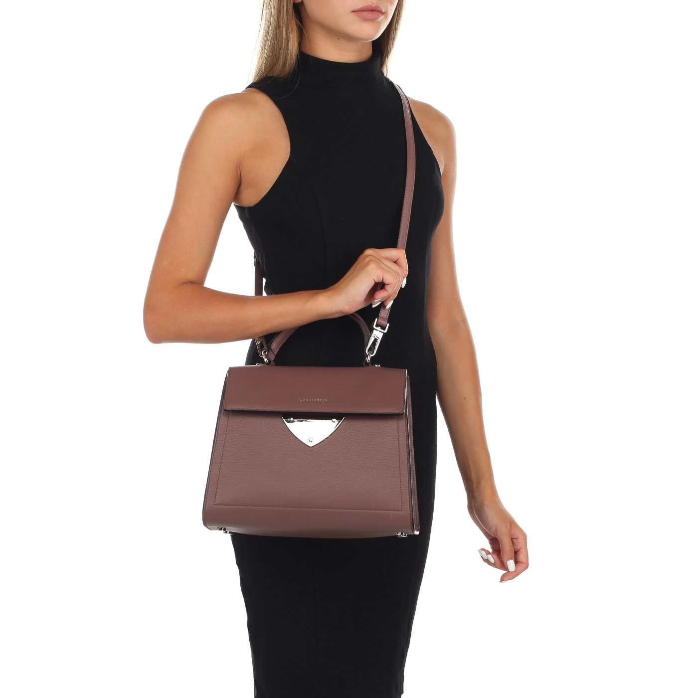 Кожаная сумочка со съемным ремешком Coccinelle B14