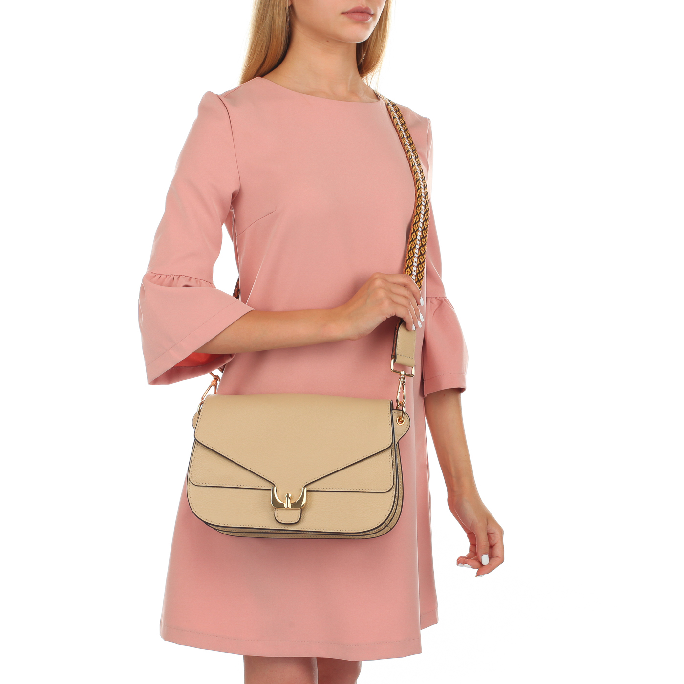 Кожаная сумка со съемным ремешком Coccinelle Ambrine soft