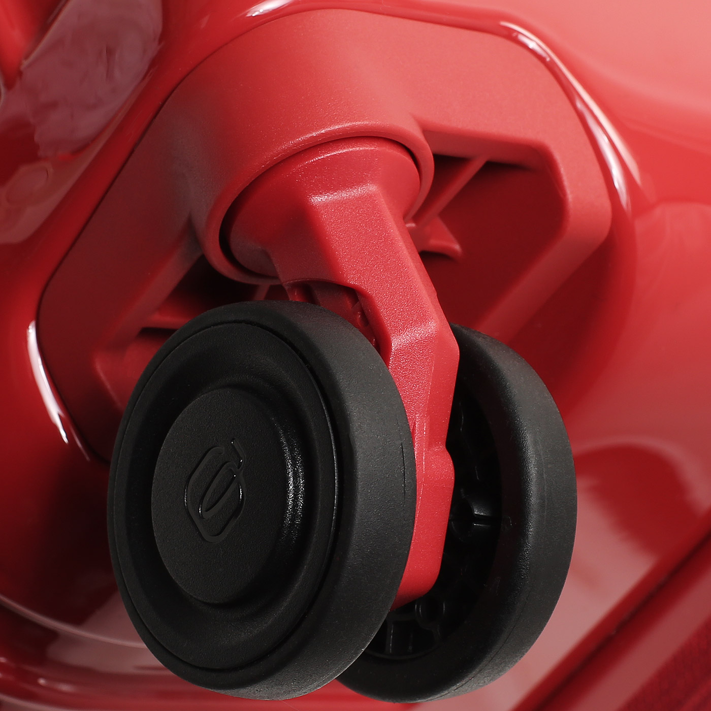 Чемодан средний M из поликарбоната Piquadro PQ Light