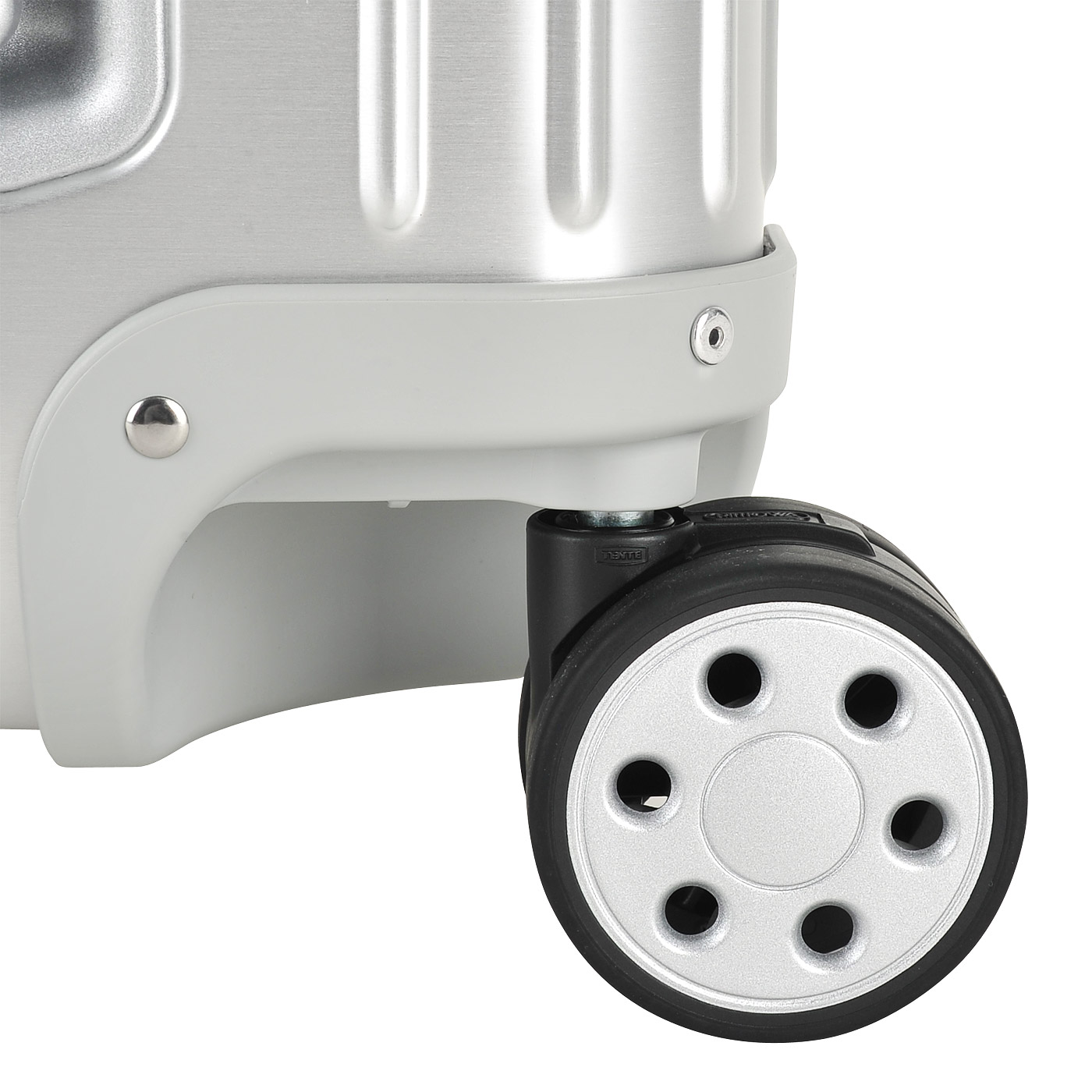 Чемодан средний M алюминиевый Rimowa Topas