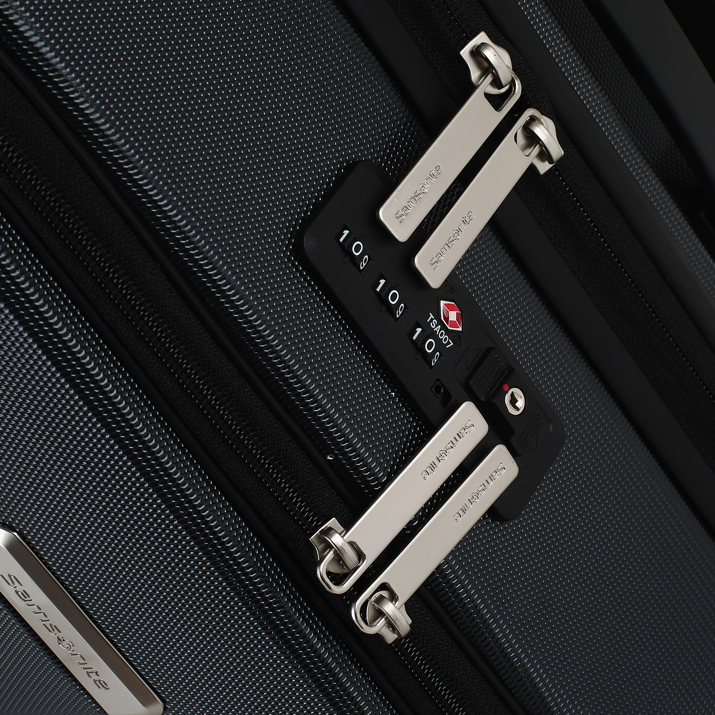 Чемодан средний M из поликарбоната Samsonite Prodigy