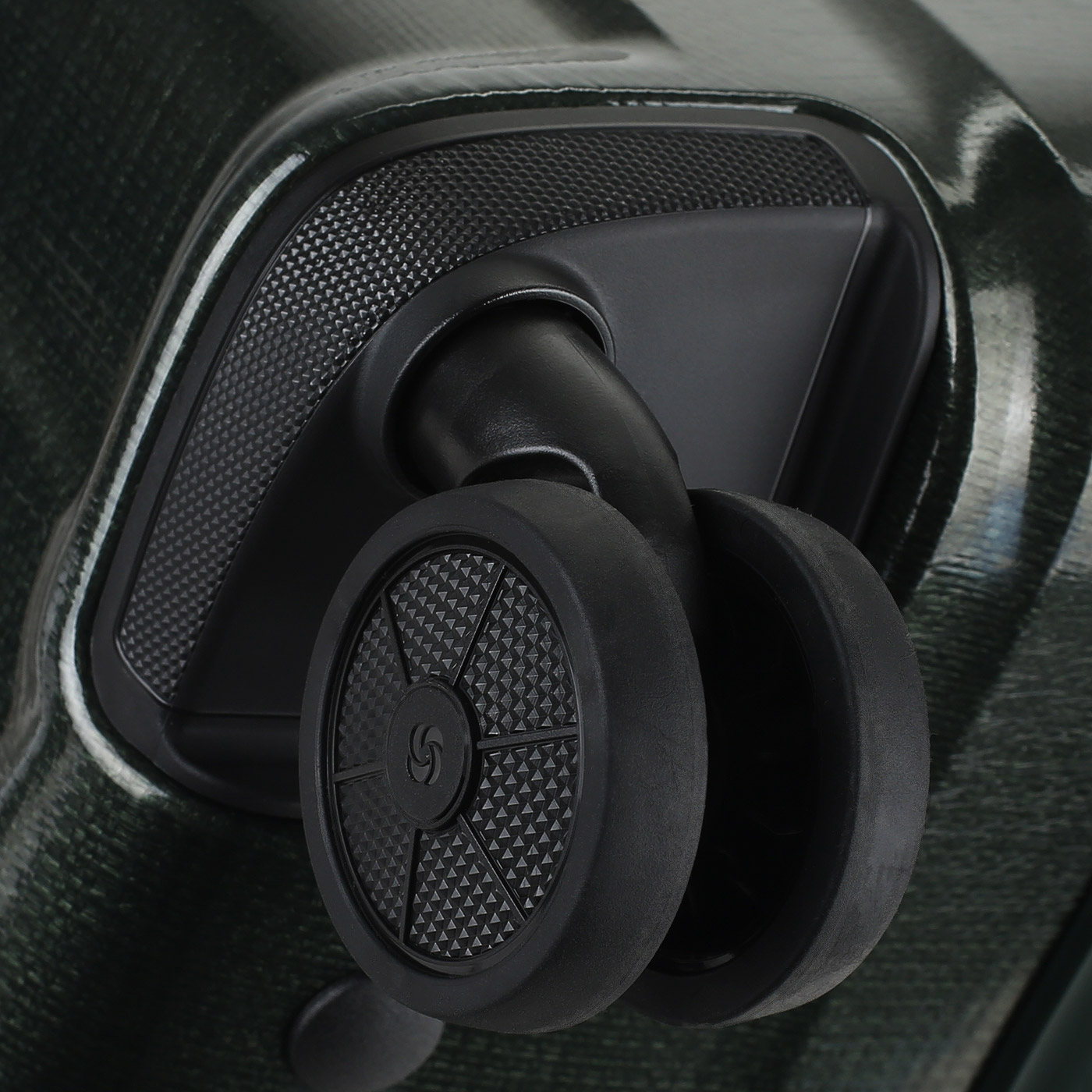 Чемодан большой L из материала Curv Samsonite Major-Lite