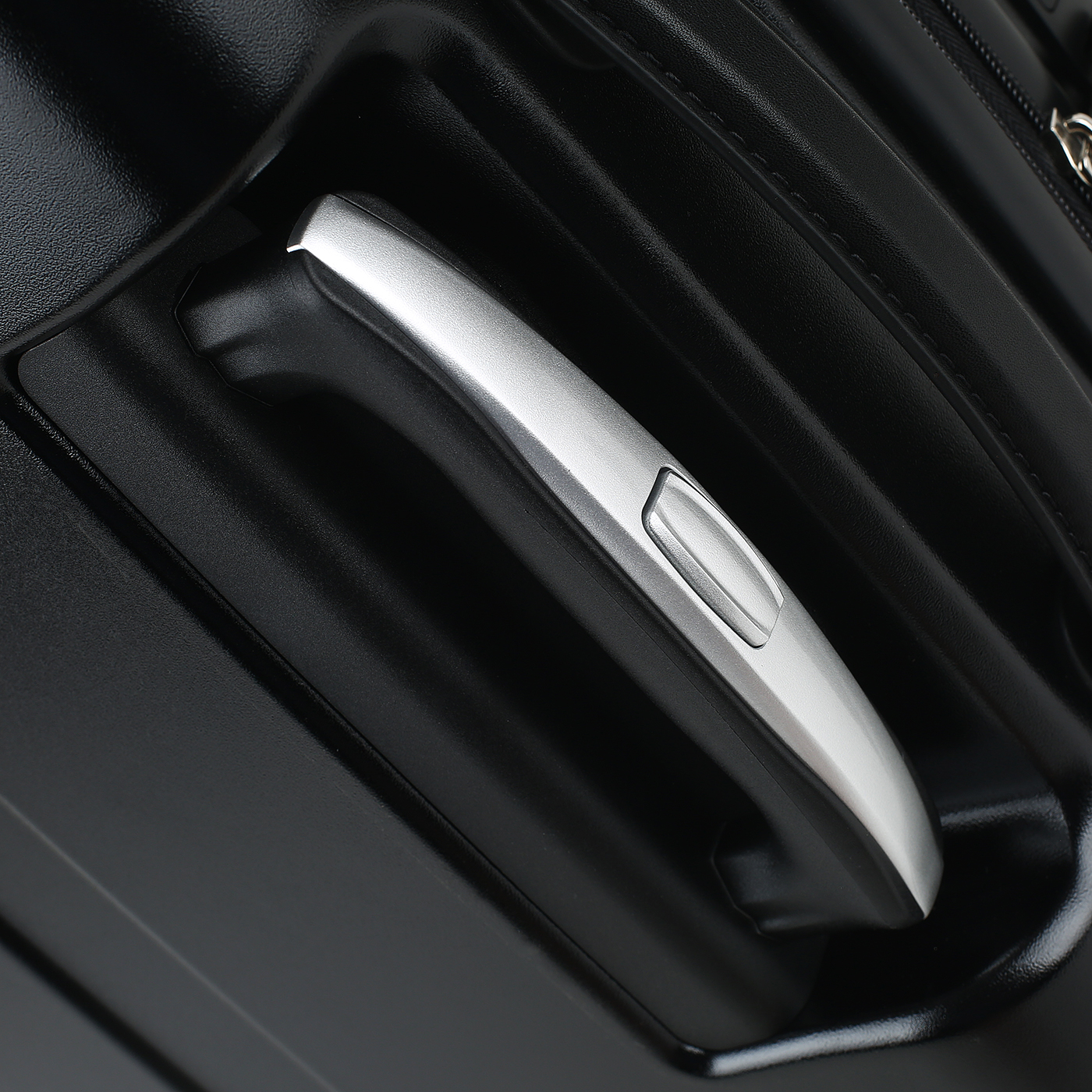 Чемодан средний M из поликарбоната с кодовым замком Cerruti 1881 Bergamo