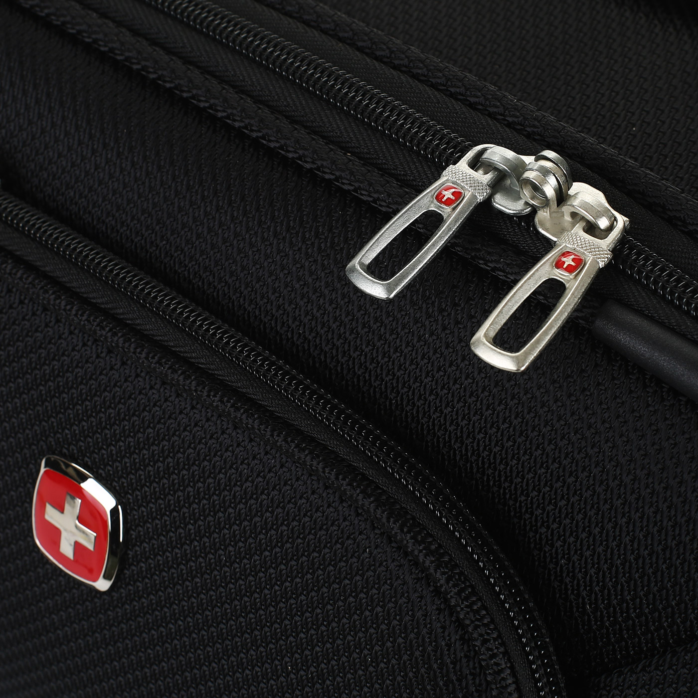 Чемодан маленький S тканевый Wenger Sion