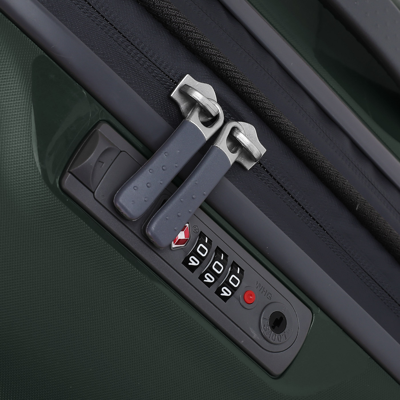 Чемодан средний M из полипропилена с кодовым замком Ricardo Mendocino