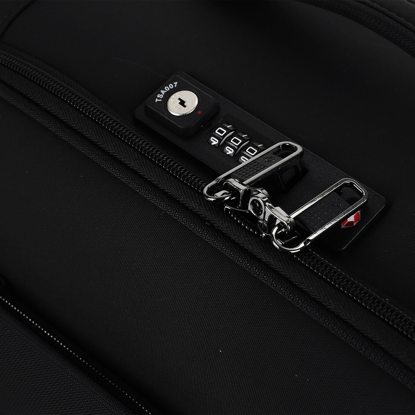 Чемодан Samsonite Airea