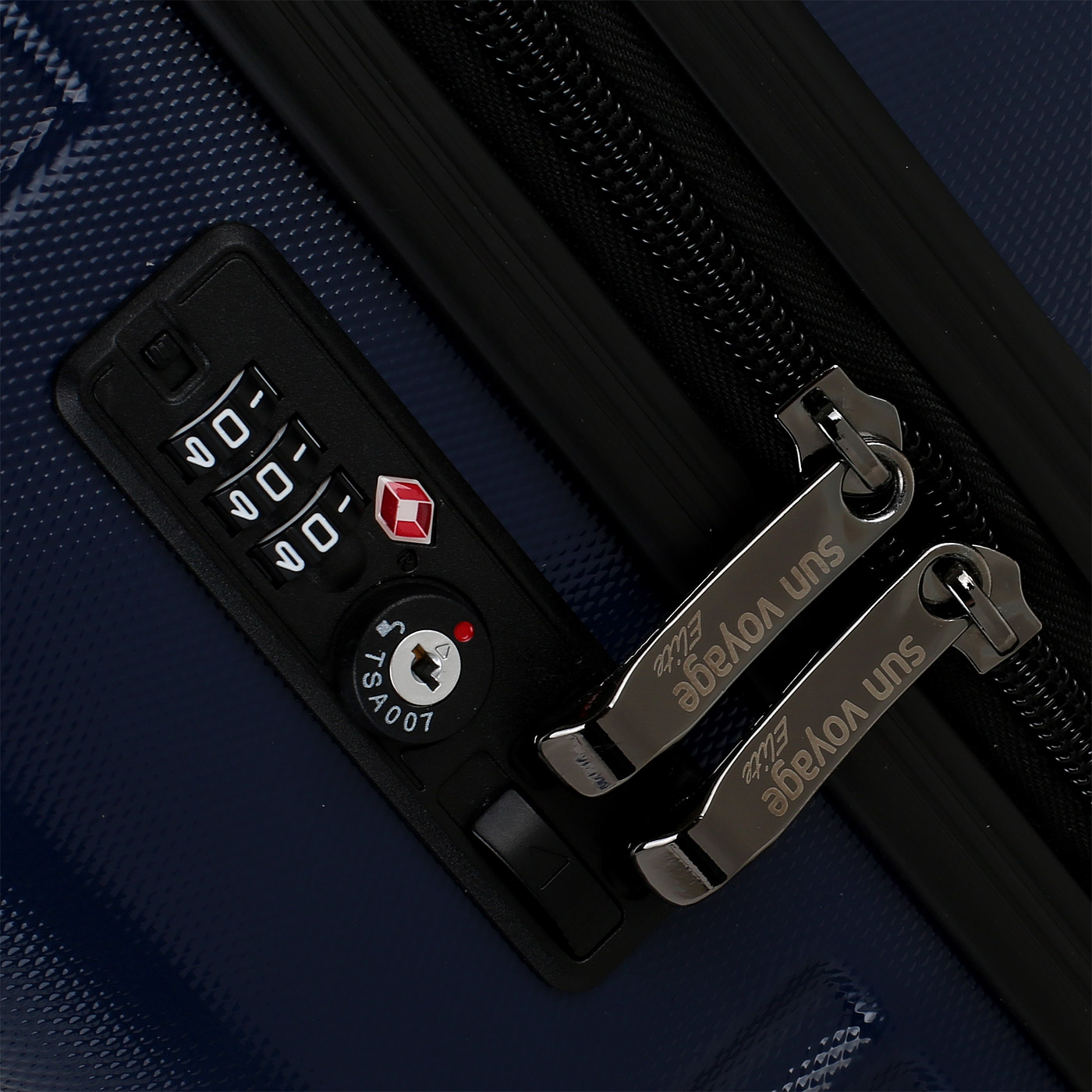 Чемодан маленький S из ABS-пластика с кодовым замком Sun Voyage Sirius