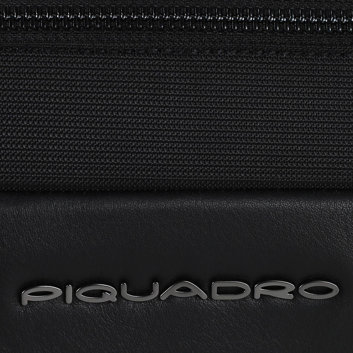 Сумка на пояс Piquadro 