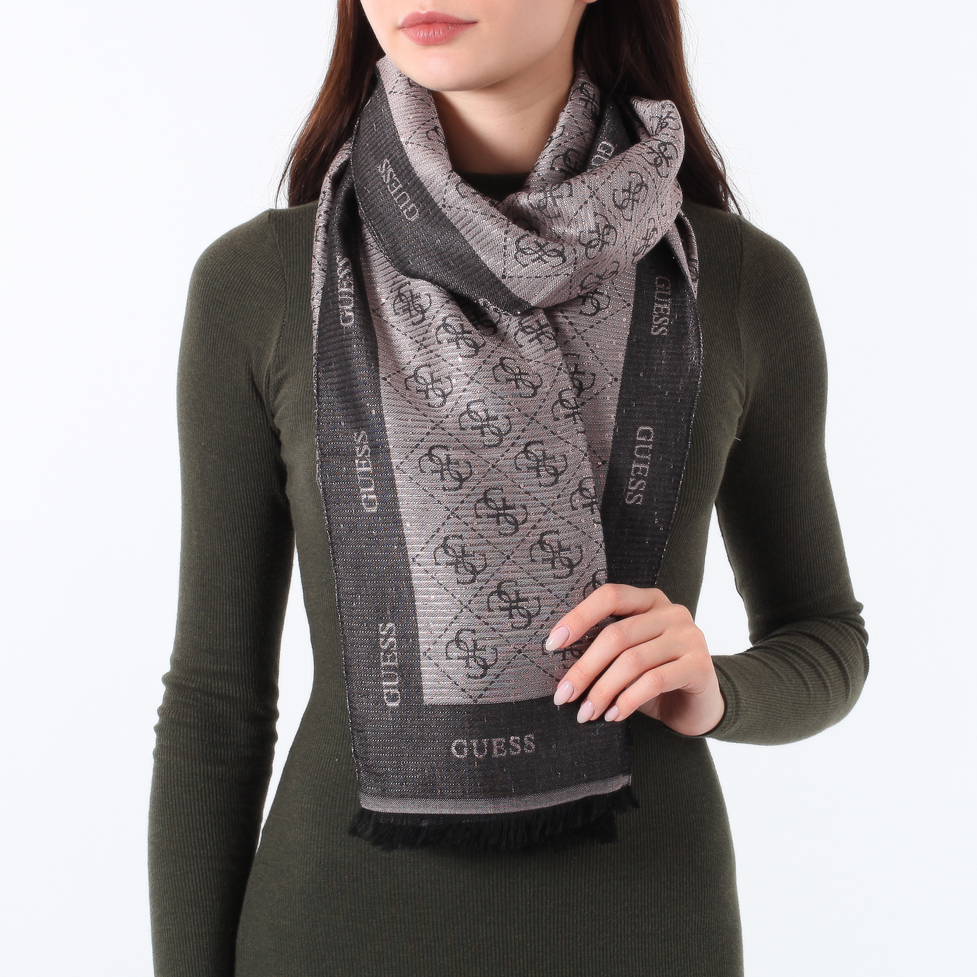 Шарф с логотипом бренда Guess 