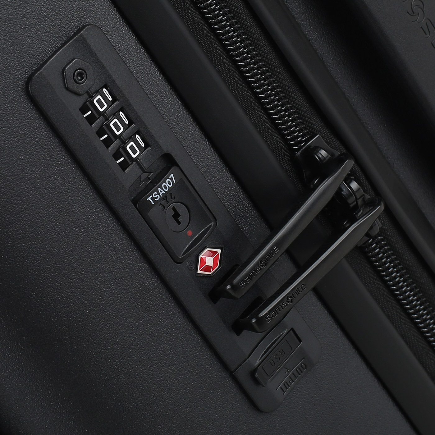 Чемодан маленький S из поликарбоната Samsonite Stackd