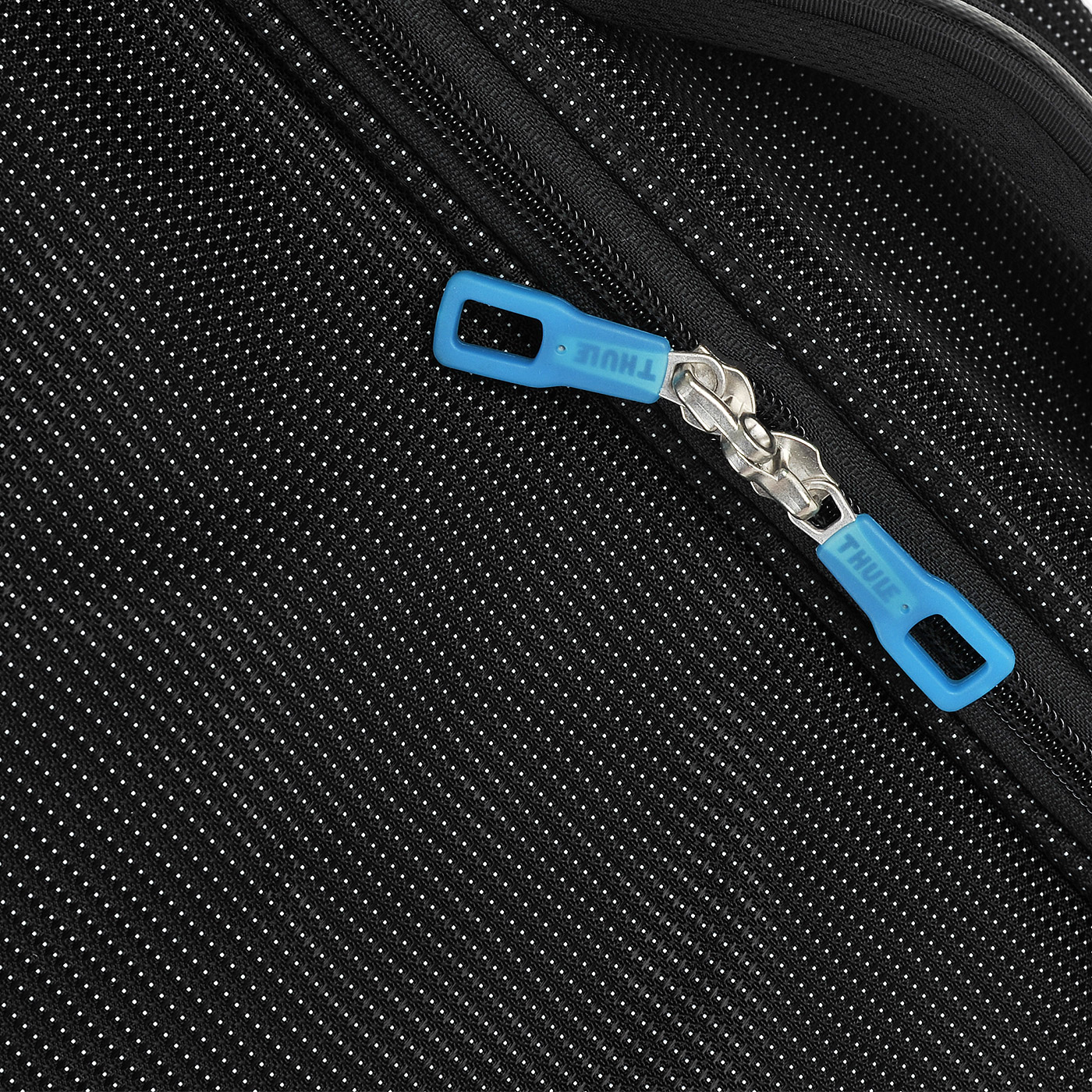 Дорожная сумка на колесах Thule Crossover