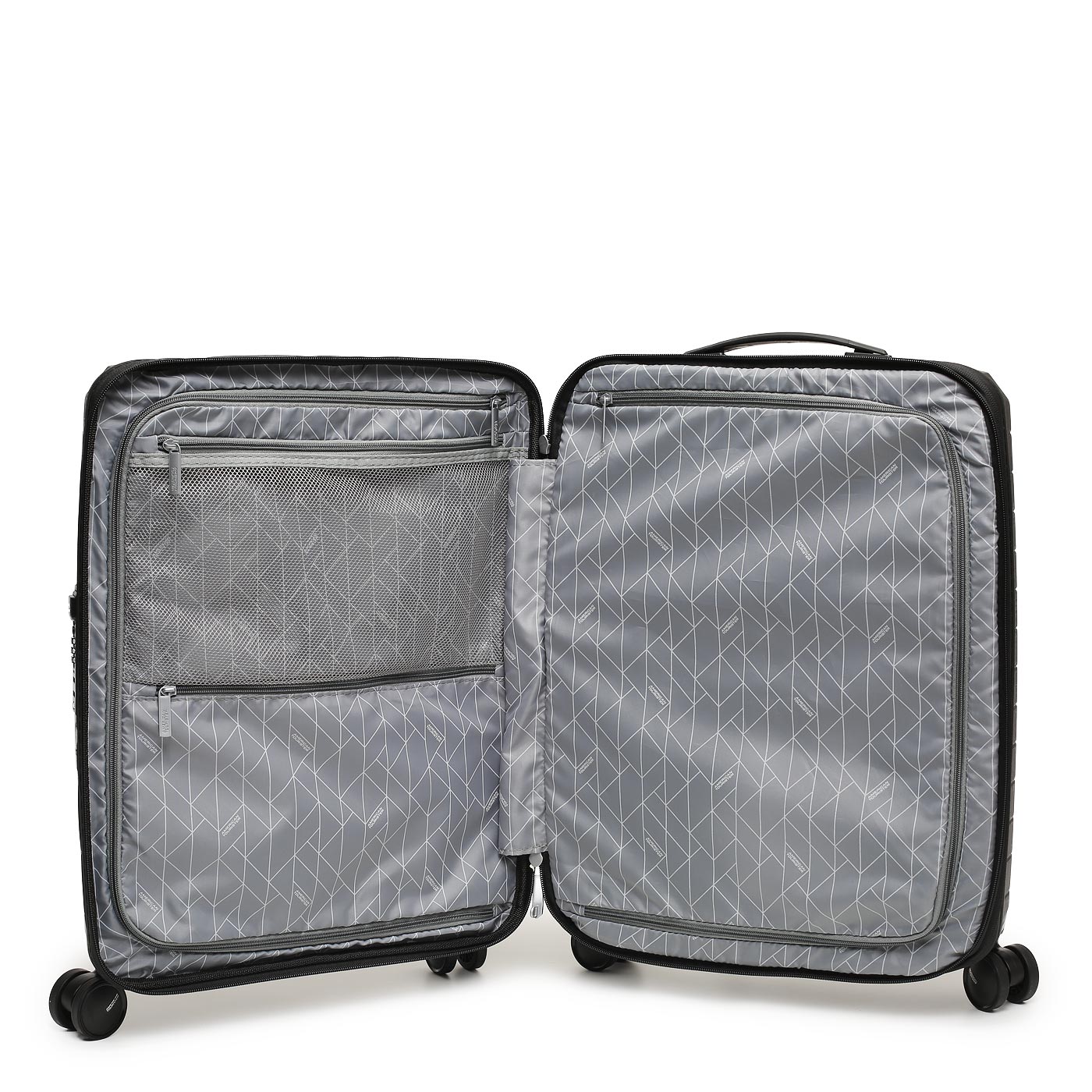 Чемодан маленький S из полипропилена American Tourister Fastforward