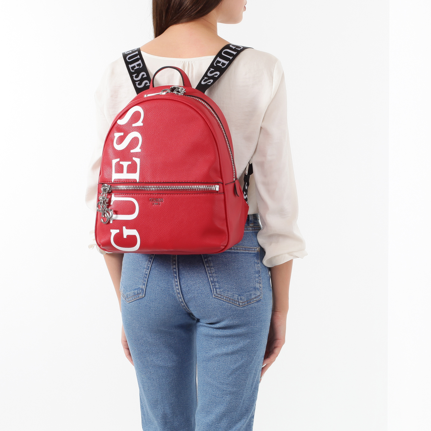 Krasnyj Ryukzak Guess Urban Chic Hwvl71 84330 Red Multi 2000557979499 Krasnyj Poliuretan 27 5 X 33 X 13 Cena 11380 Rub Kupit V Internet Magazine Panchemodan Ru V Moskve