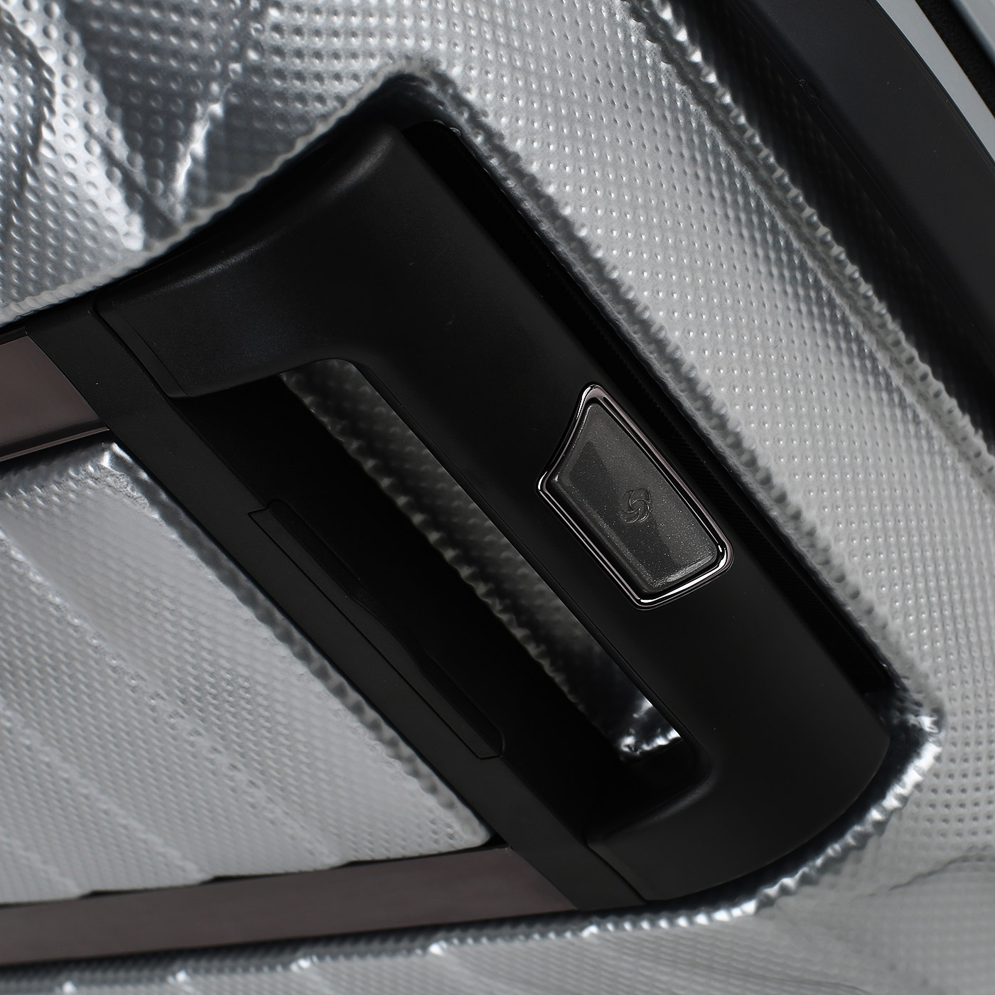 Чемодан средний M  с кодовым замком Samsonite Proxis