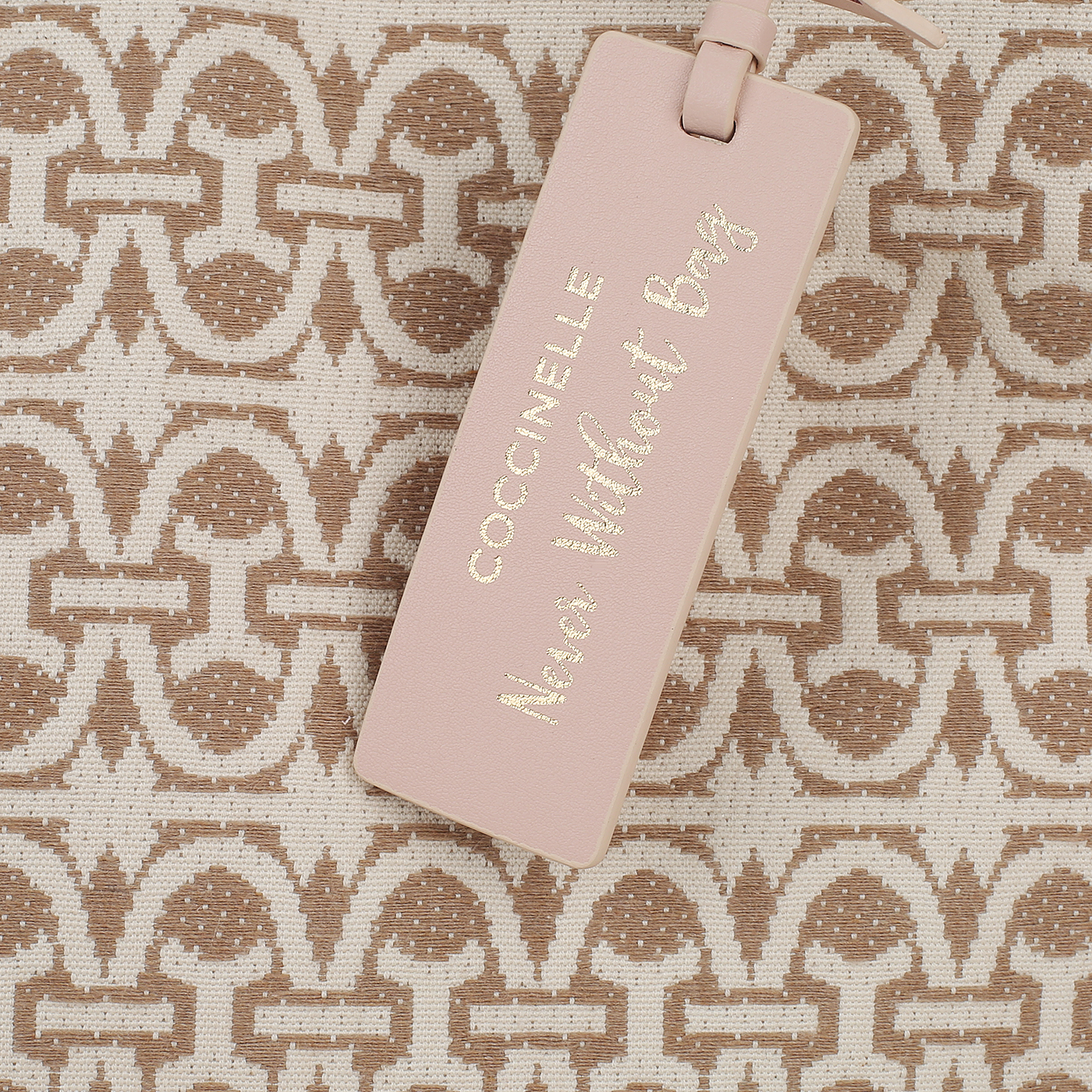 Сумка с ручками Coccinelle Never without B.monogram