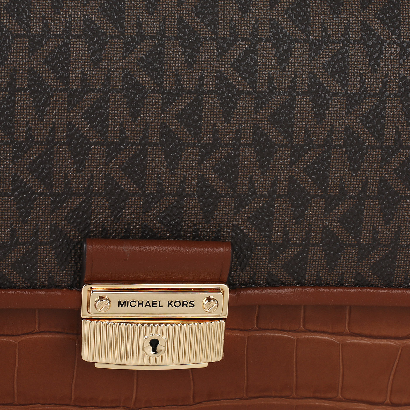 Сумка из комбинированной кожи Michael Kors Bradshaw