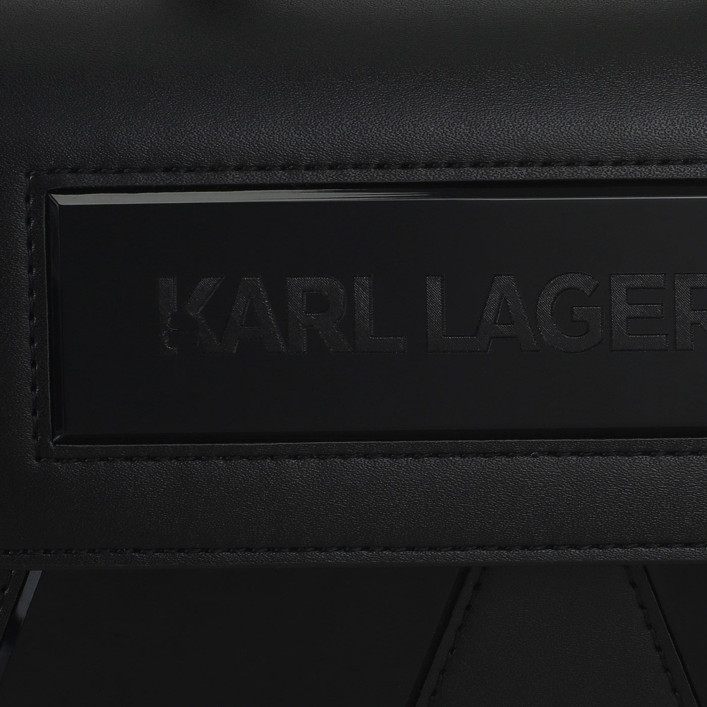 Сумка с плечевым ремешком Karl Lagerfeld Essential