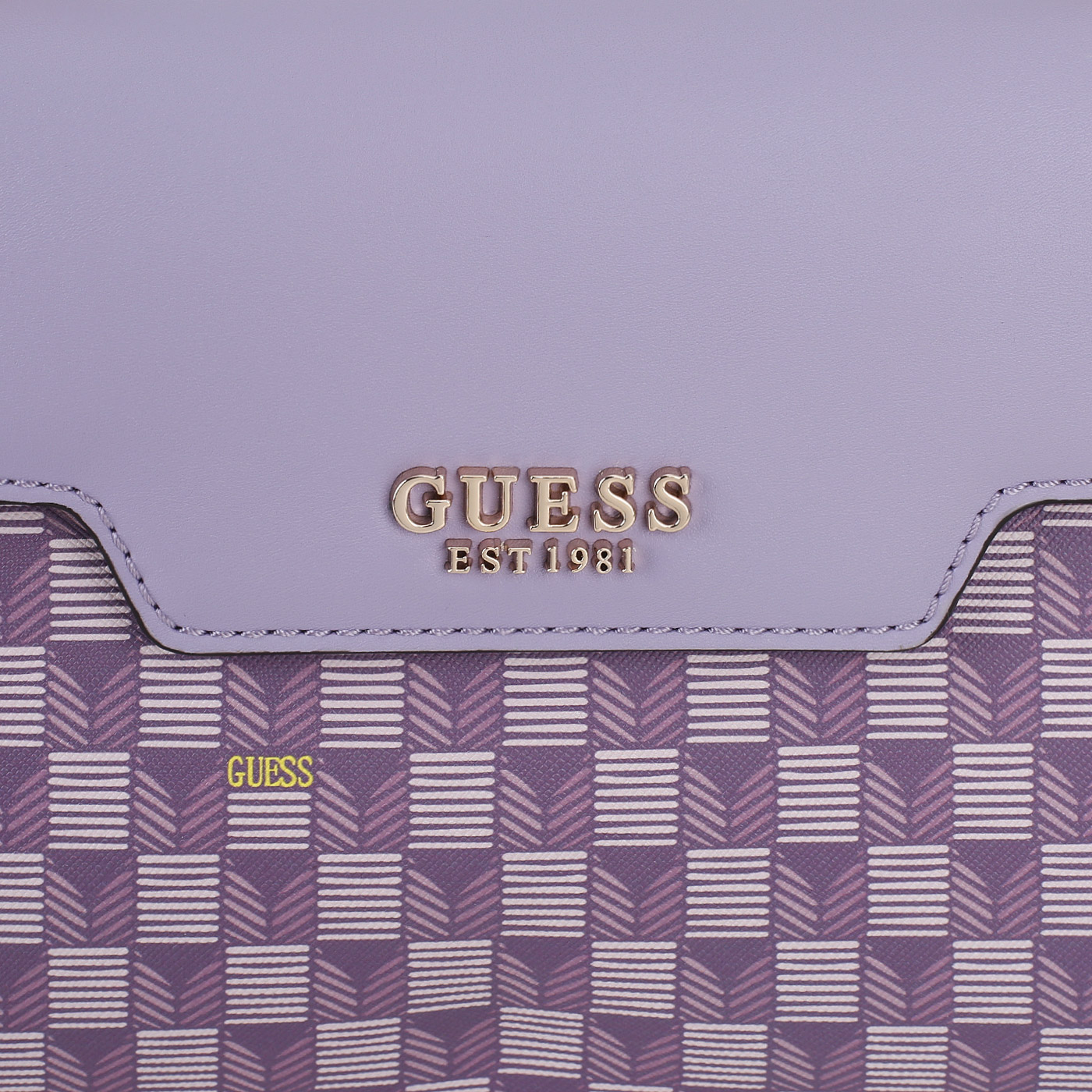 Сумка с откидным клапаном Guess Hallie