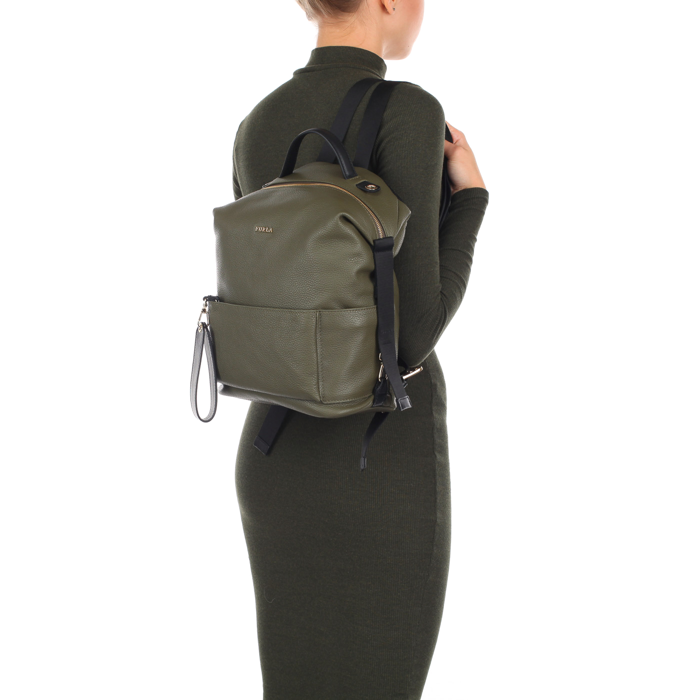 Аккуратный женский рюкзак зеленого цвета Furla Dafne avatar