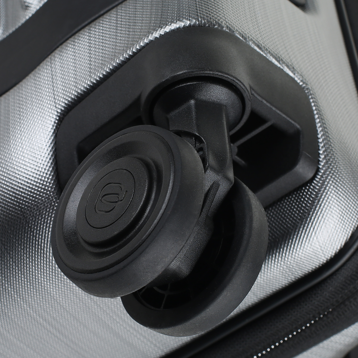 Чемодан маленький S из поликарбоната Piquadro PQ Light Premium