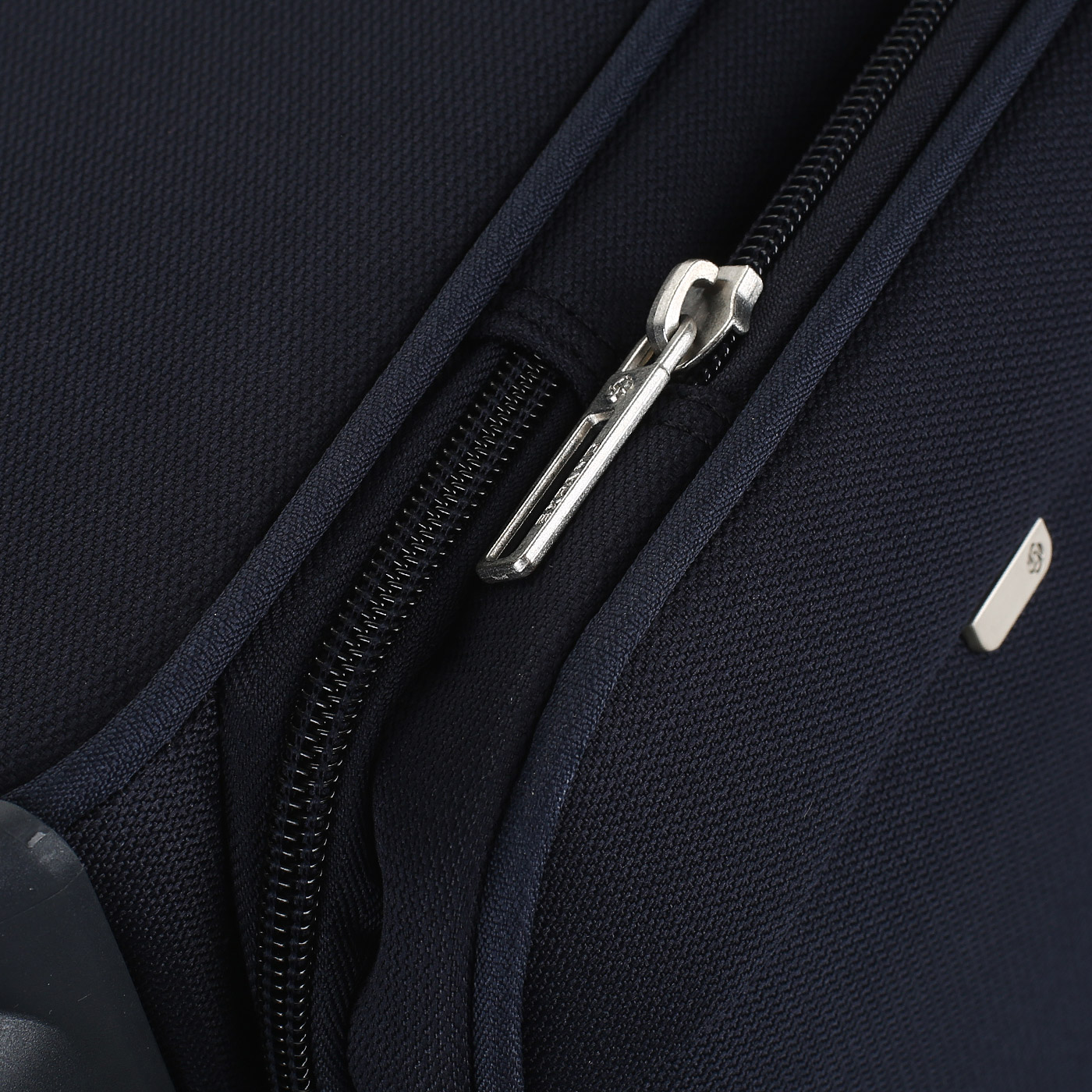 Чемодан средний M тканевый с кодовым замком Samsonite Citybeat