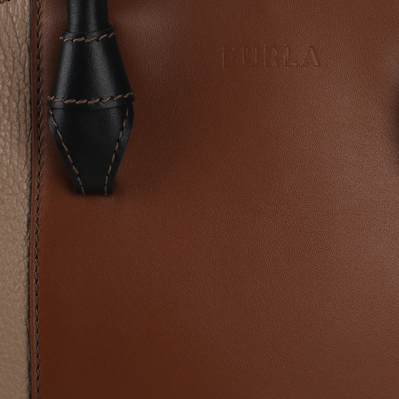 Кожаная сумка Furla Miastella