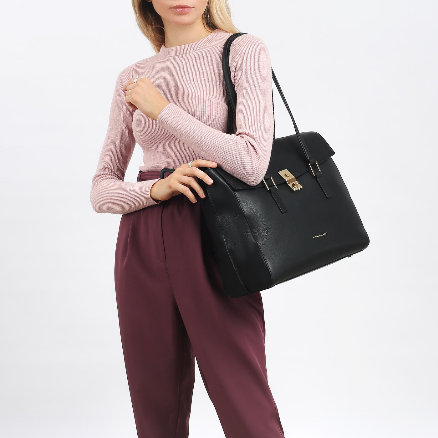 Кожаная сумка Piquadro Dafne