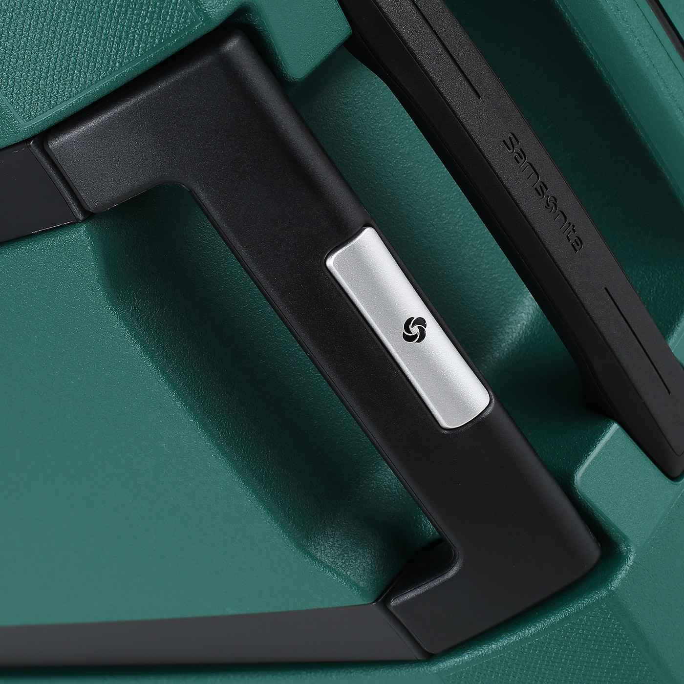 Чемодан на колесах Samsonite Essens