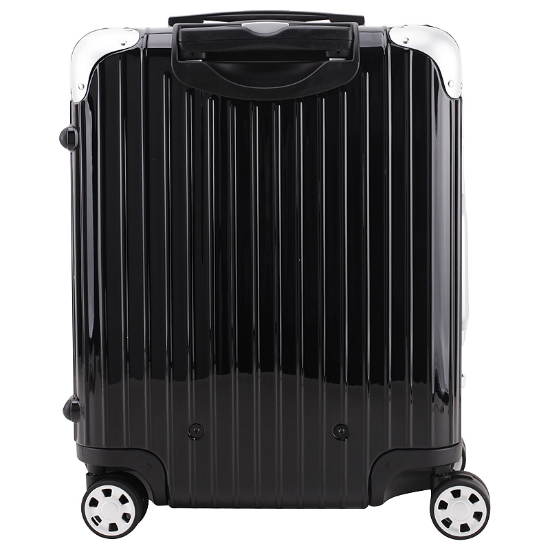 Бизнес-кейс Rimowa Limbo