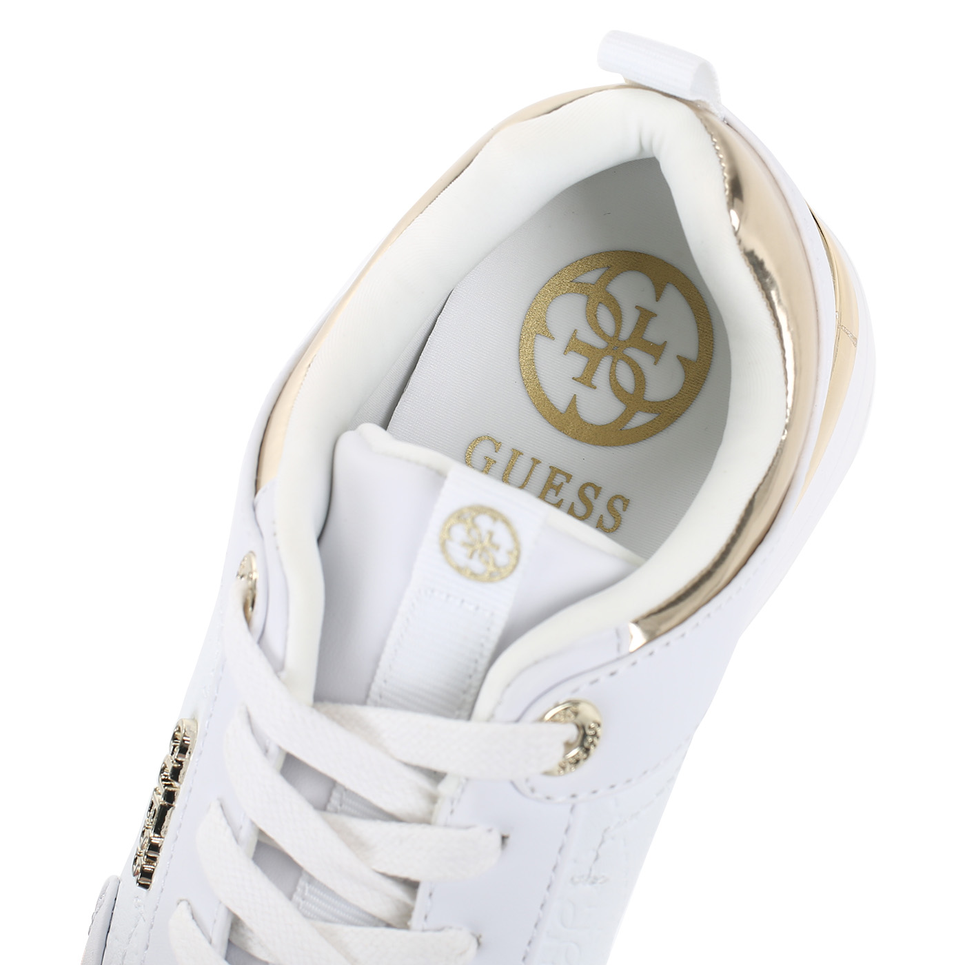 Кроссовки на шнуровке Guess Marlyn