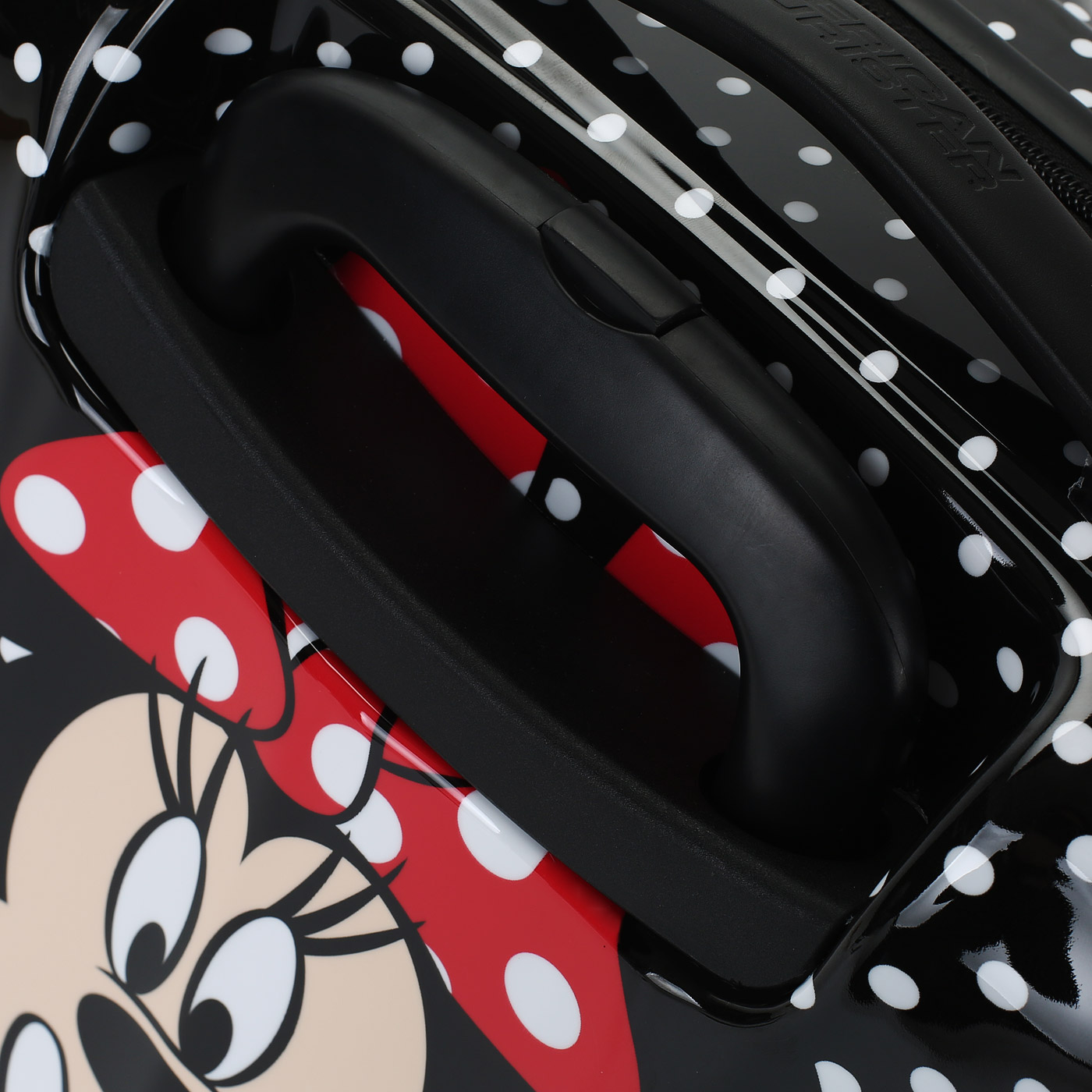 Чемодан для ручной клади из поликарбоната с кодовым замком American Tourister Disney Legends